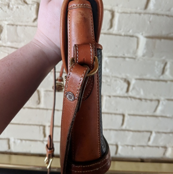 Dooney & Bourke Crossbody Purse Bag - Picture 4 of 6